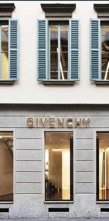 givenchy sede milano|GIVENCHY Sant'Andrea a Milano , .